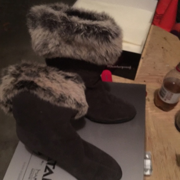 Aquatalia Prince Fur/Suede Boots SZ-6.5 - Picture 4 of 4