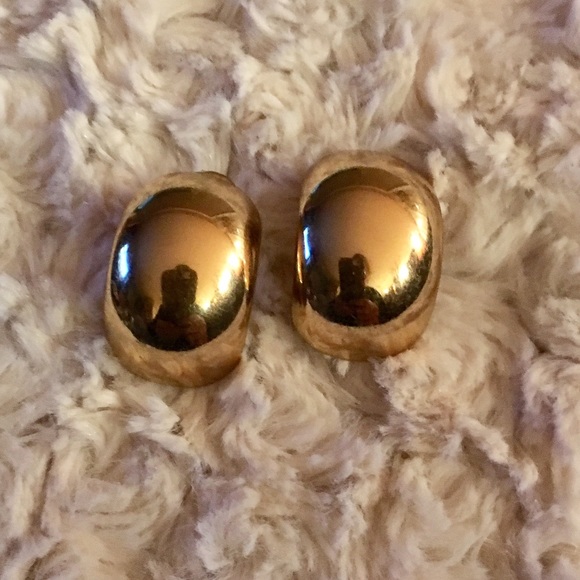 Christian Dior VNTG gold clip earrings - Picture 1 of 2