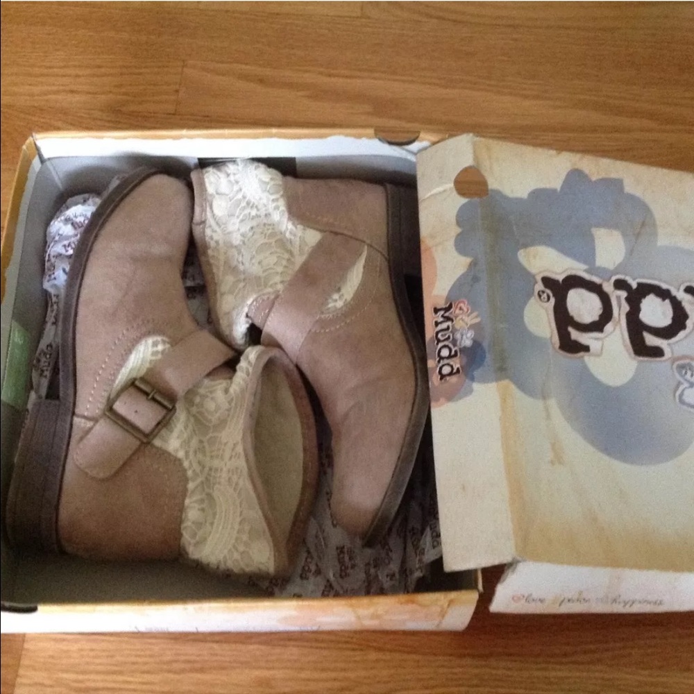 Mudd boots