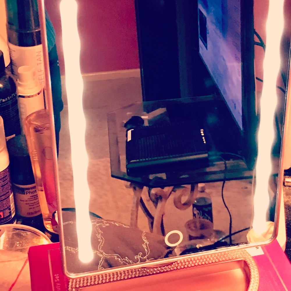 *~ RoseGold-crystal-Led sunlight mirror- 💋💄~*