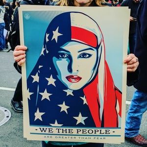 Meet your Posher, Raeka