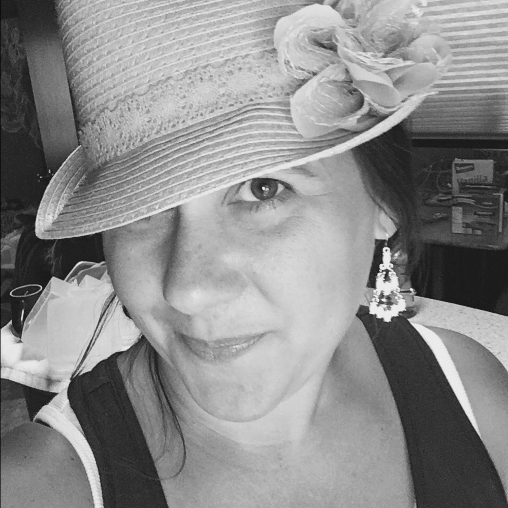 Meet your Posher, Jennifer