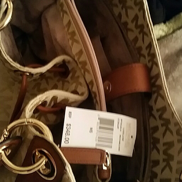 Authentic MK purse - Picture 2 of 3
