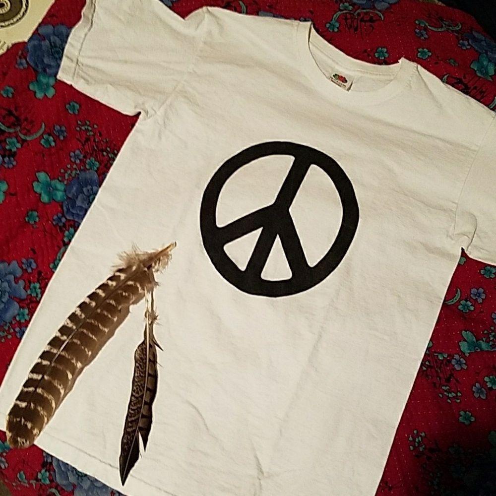 ✌sold ✌T-shirt