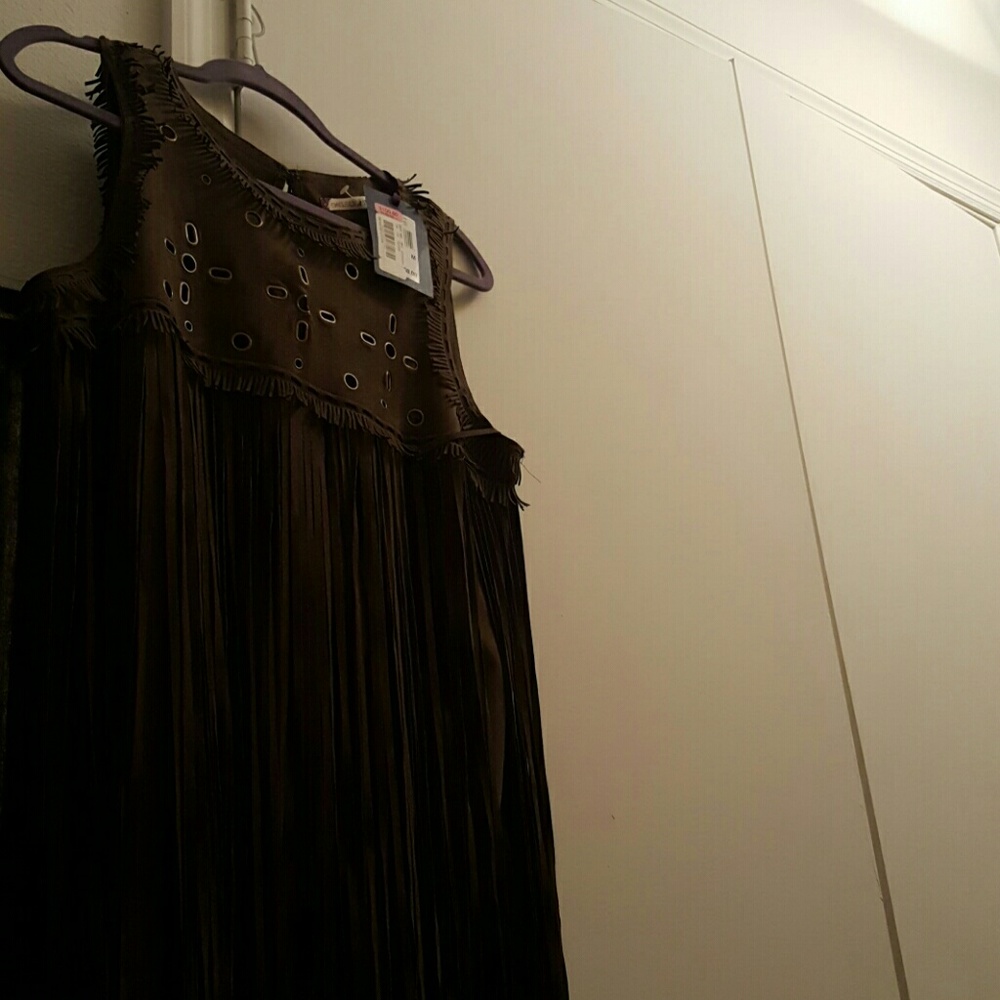 Dress - Picture 3 of 3