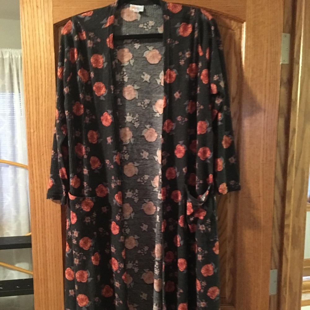 Lularoe Sarah EUC size medium charcoal grey floral