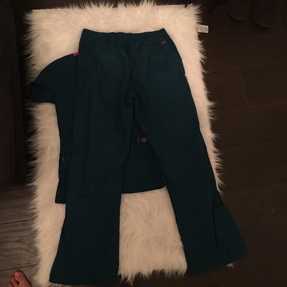 Wonder wink Caribbean blue scrub bottoms