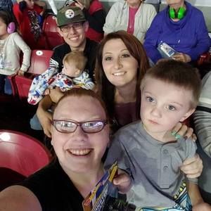 Meet your Posher, Danielle