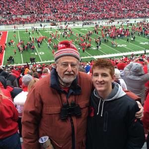 Meet your Posher, Max