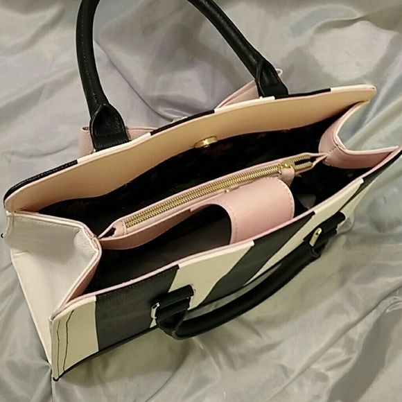 Betsey johnson satchel  NWT - Picture 4 of 4