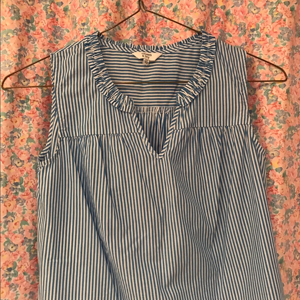 Crown and ivy v neck blouse