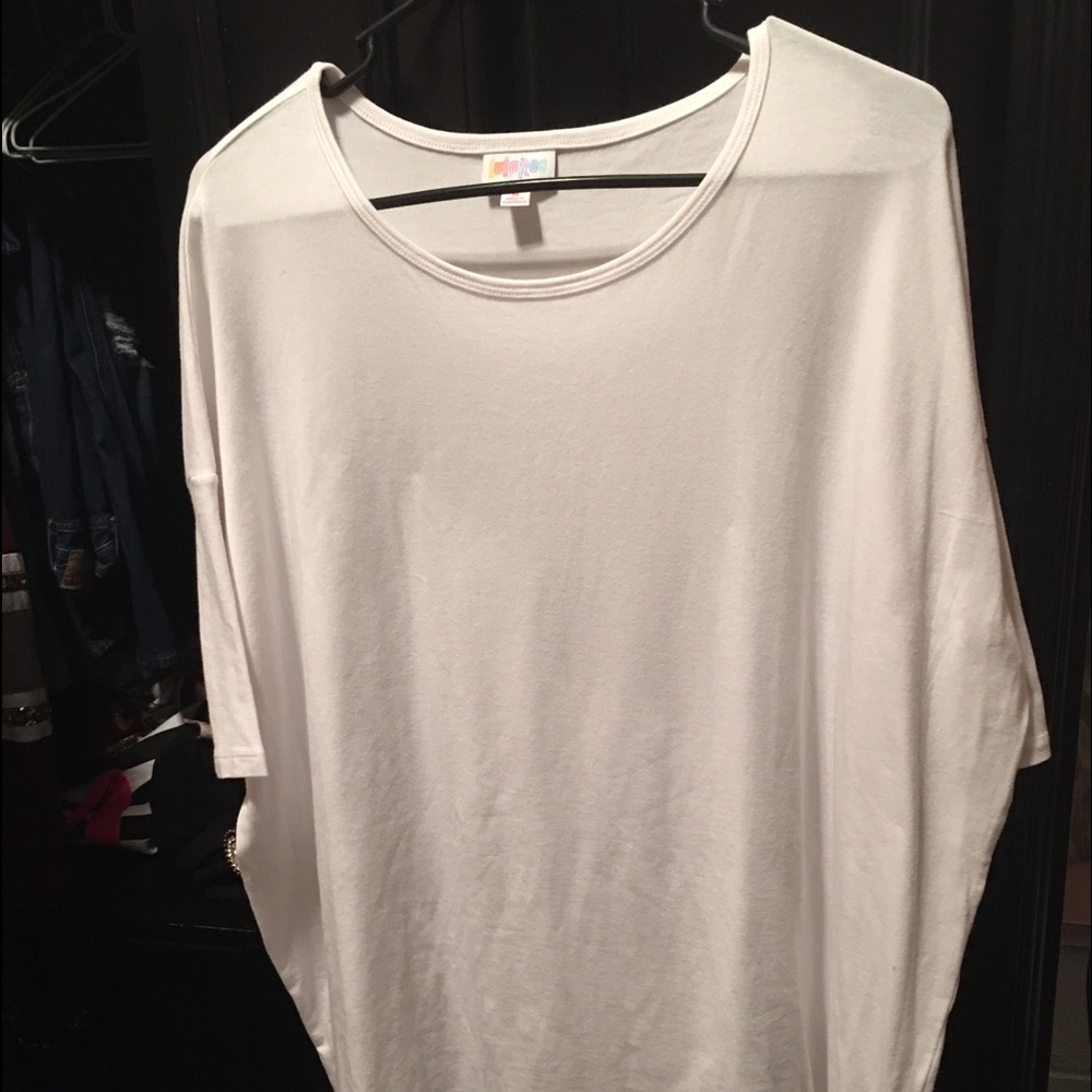 Medium Solid White Irma