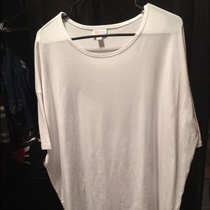 Medium Solid White Irma