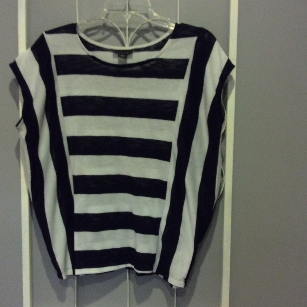 Black and white top