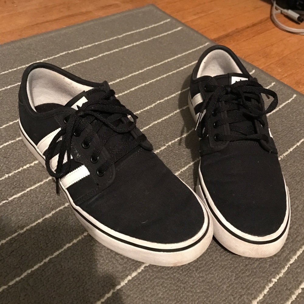 Adidas Seeley Shoes