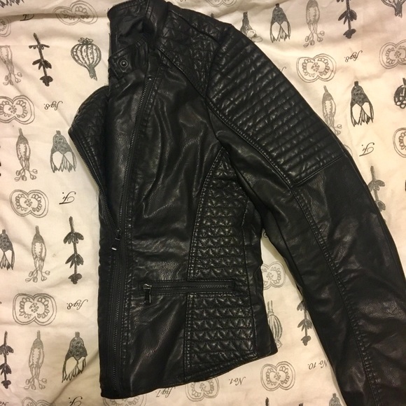 NWOT Black Vegan Leather Moto Jacket - Picture 3 of 3