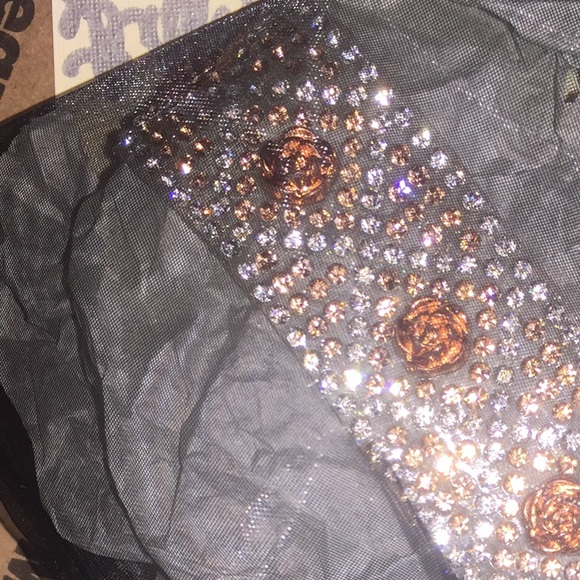 •SALE✨•LAST ONE! Queen Crystal Choker - Picture 6 of 6