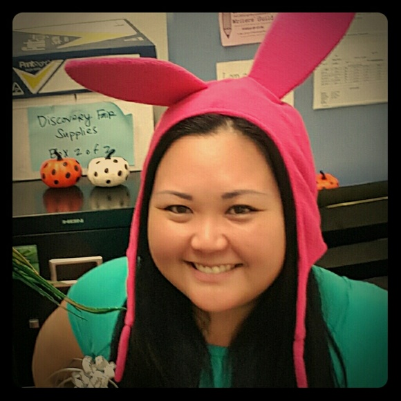 Meet your Posher, Courtney - Picture 4 of 4