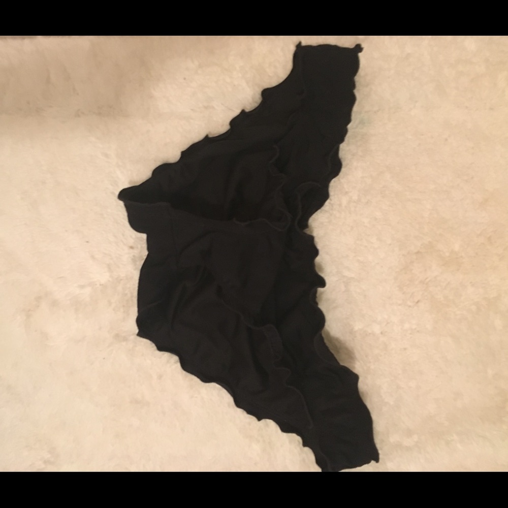 Victoria secret ruffled cheeky bottoms