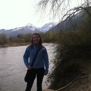 Meet your Posher, Danielle