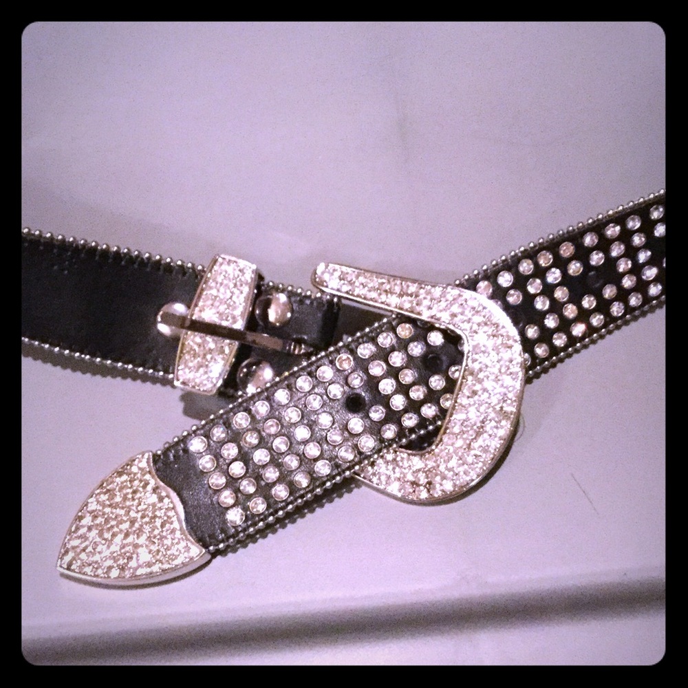 Barely Used : AUTHENTIC SWAROVSKI CRYSTAL BELT