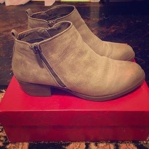 Carols Santana Brianne Booties in Doe