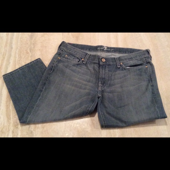 7 For All Man Kind Roxanne Cropped Knee Shorts - Picture 1 of 4