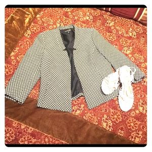 Kasper Black & White Jacket 🎉🎉