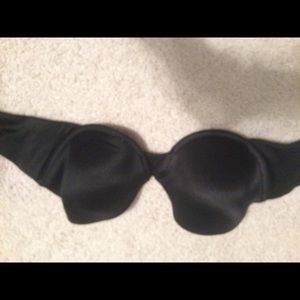 Strapless bra