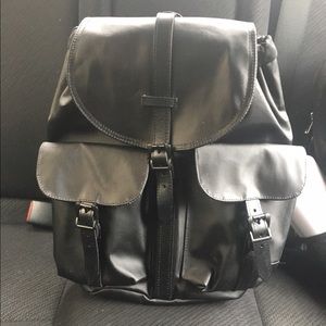 Black Herschel Backpack Women's