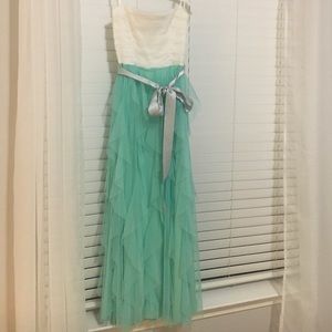 Super cute prom dress!