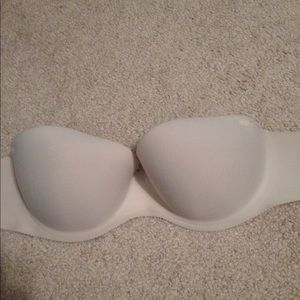 Strapless push-up bra