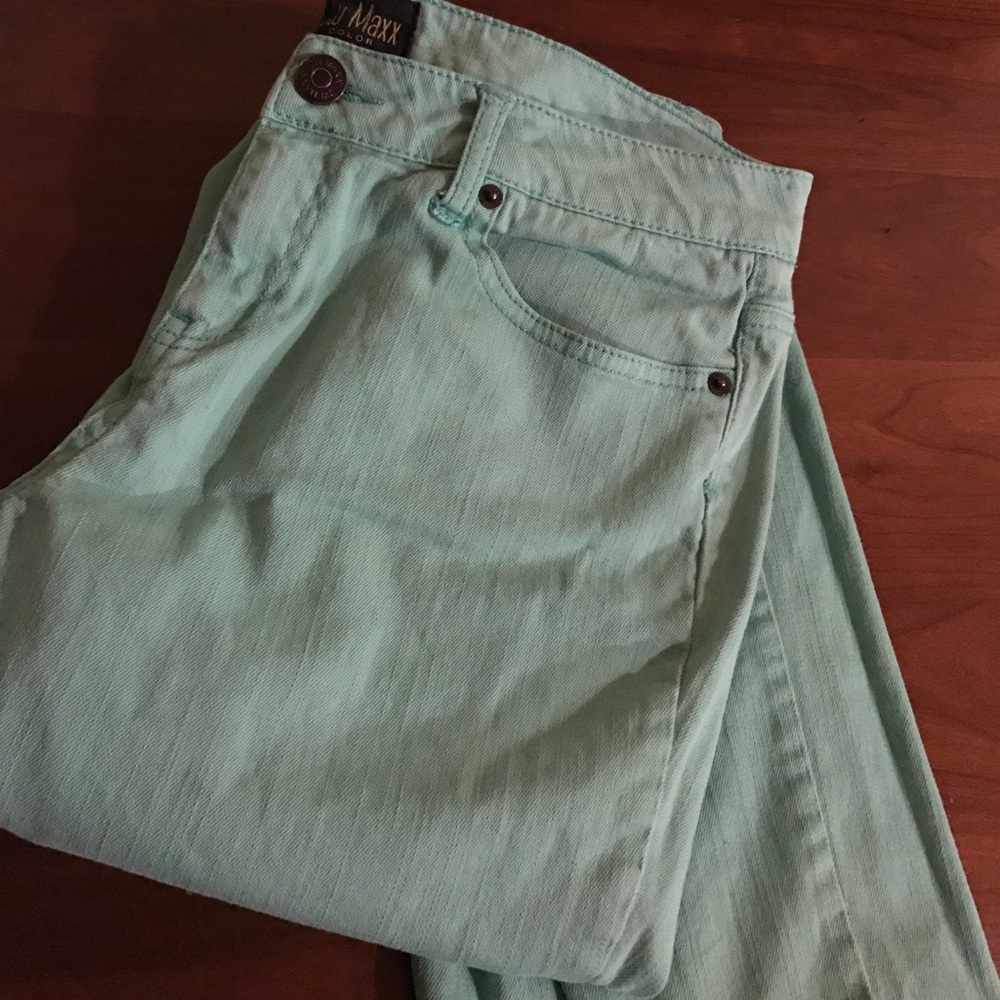 JW Maxx color jeans