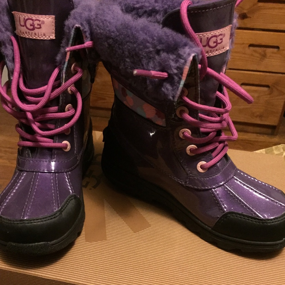 Girls Purple 💜UGGs K Butte II rain boots Size 2