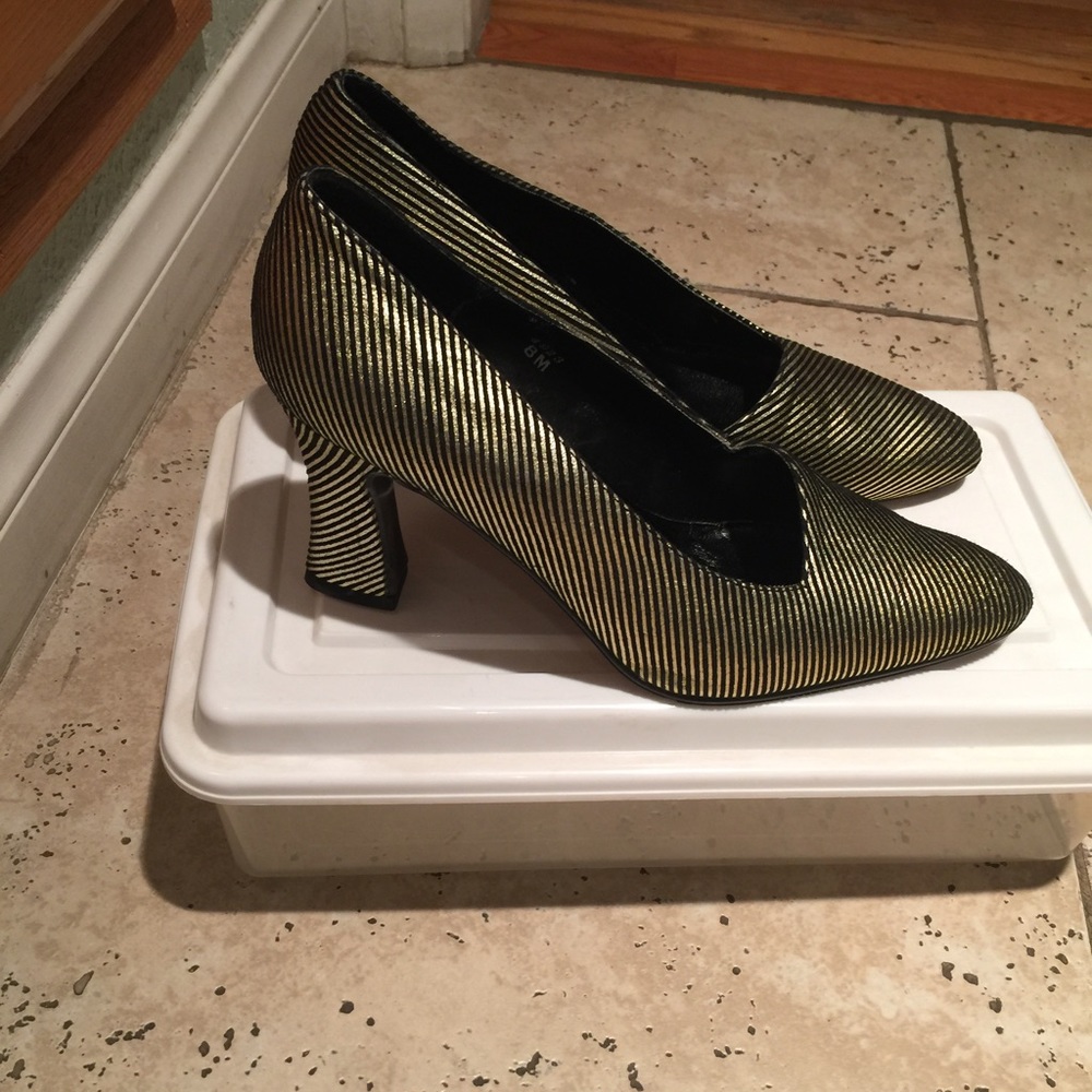 Pumps by J Renee