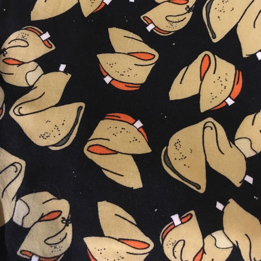 AWESOME fortune cookie TC LuLaRoe leggings. NEW🦄