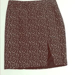 Pencil skirt with front slit