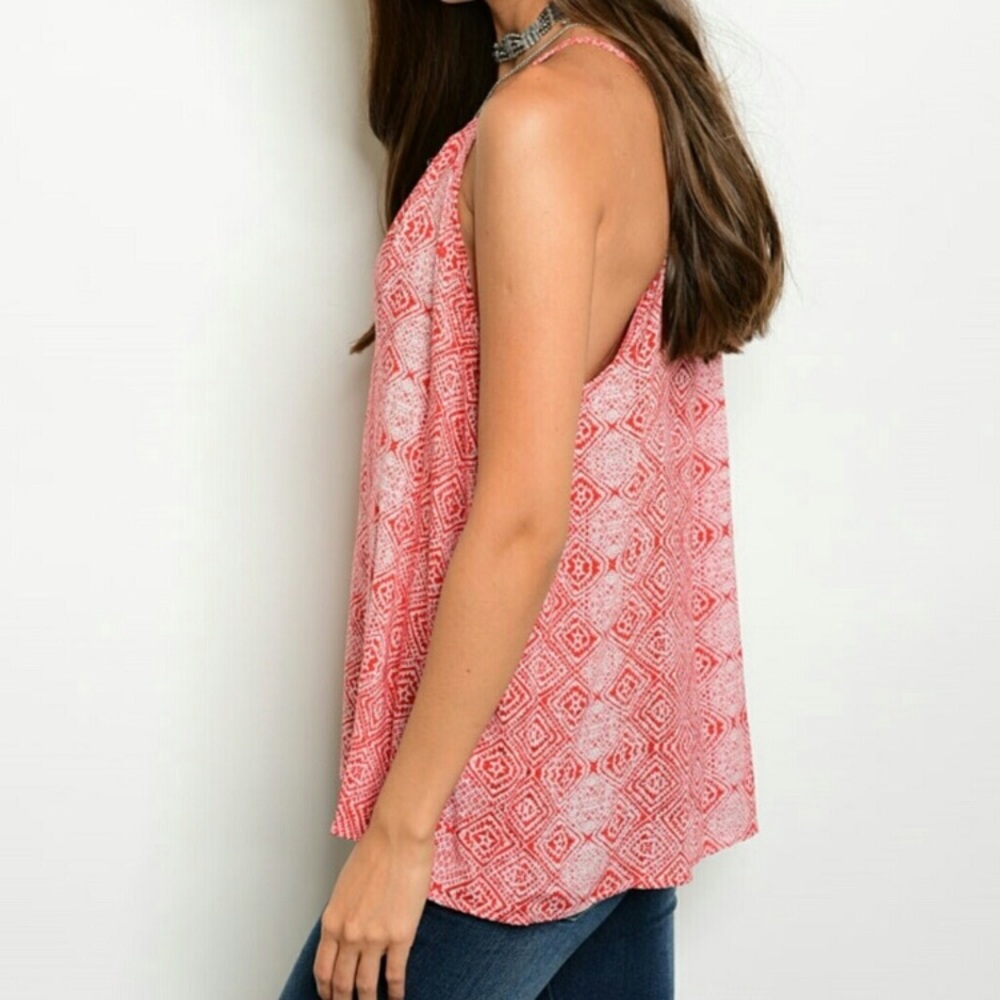 Geometric Trapeze Tank - Picture 2 of 2