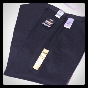 🚶Men's Grey Flat Front Dockers🚶