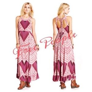 🚫SOLD🚫 Geometric print pink maxi dress