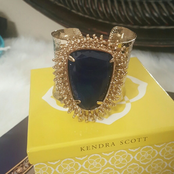 SOLD Kendra Scott Bracelet - Picture 2 of 6