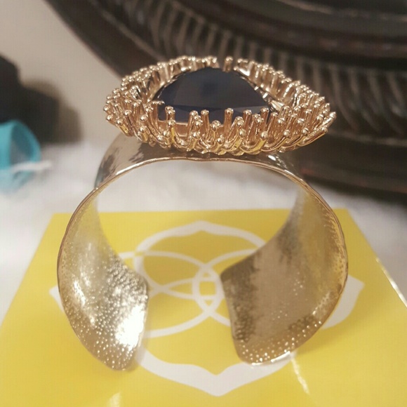 SOLD Kendra Scott Bracelet - Picture 4 of 6