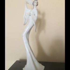 Geisha statue