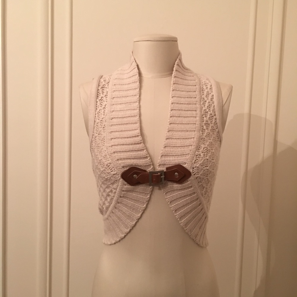 Vest - Picture 2 of 3