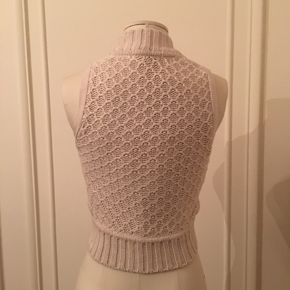 Vest - Picture 3 of 3