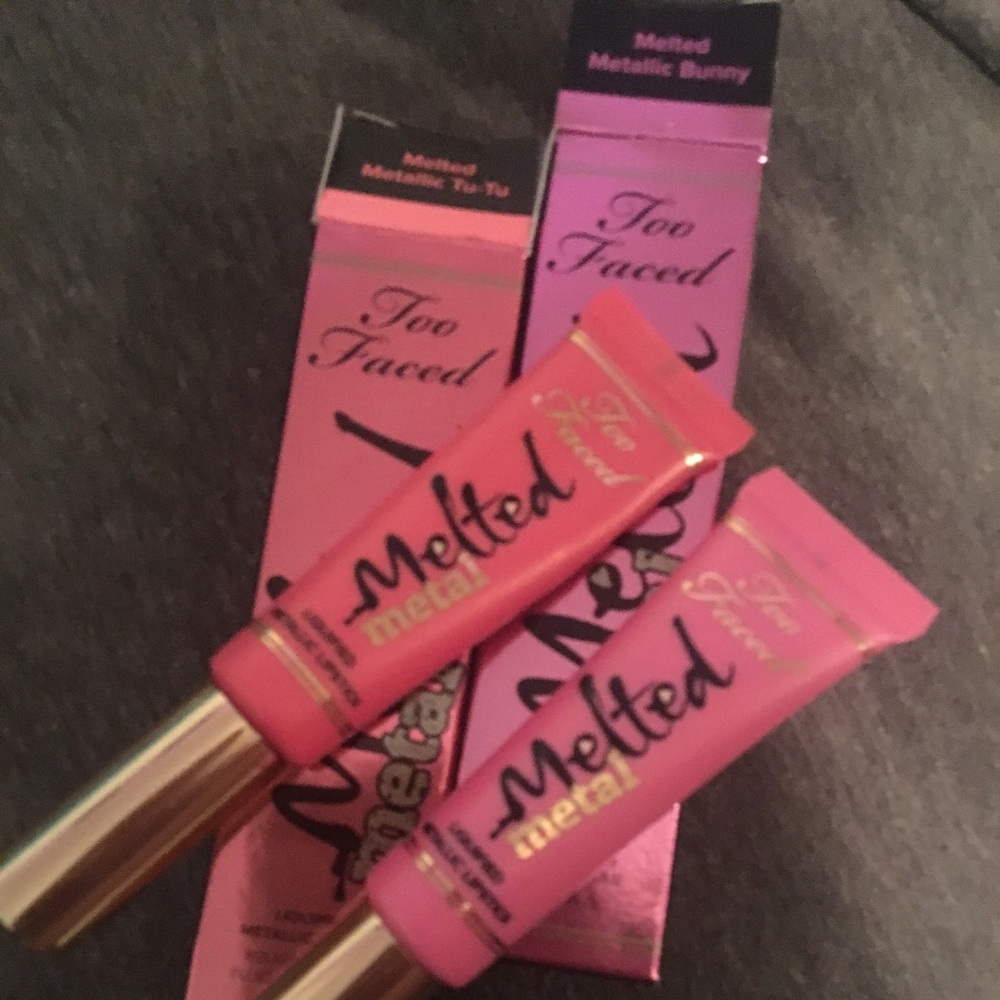 Too faced metal lip gloss