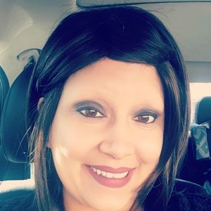 Meet your Posher, Kylee