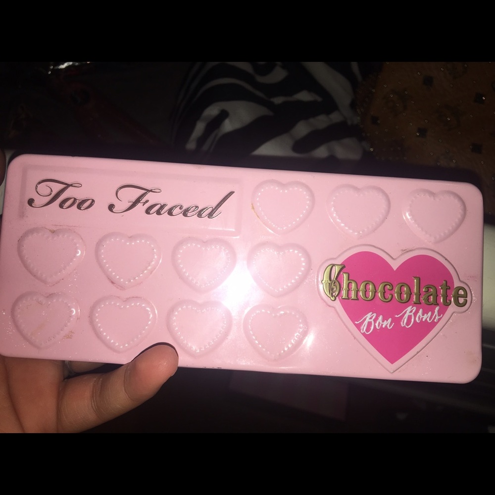 Too faced pallet