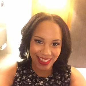 Meet your Posher, Lenora