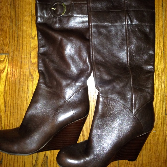 Ladies guess leather boots like new - Picture 4 of 4